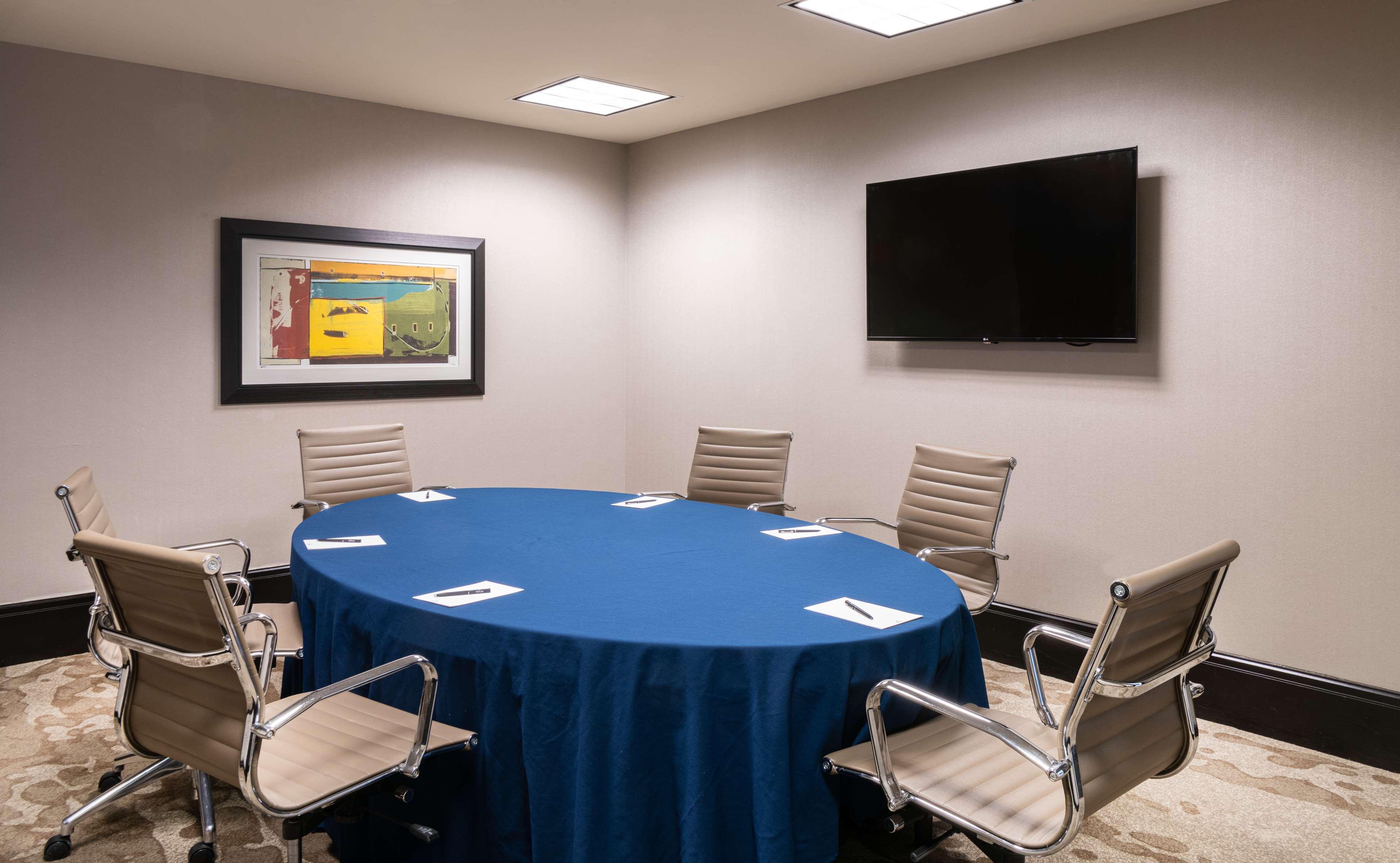 Hilton Columbus/Polaris Hotel Екстериор снимка