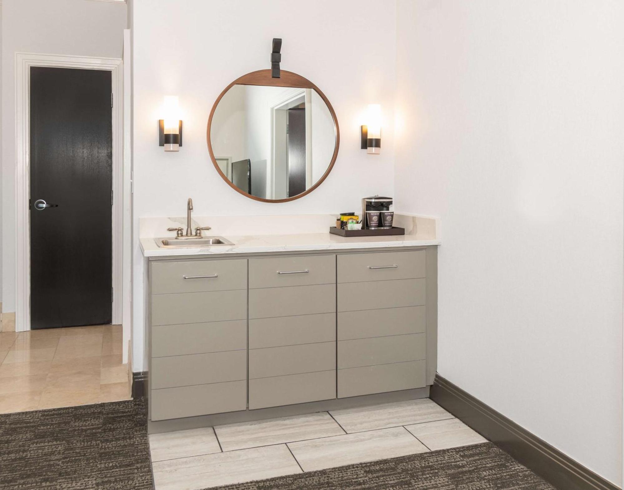 Hilton Columbus/Polaris Hotel Екстериор снимка