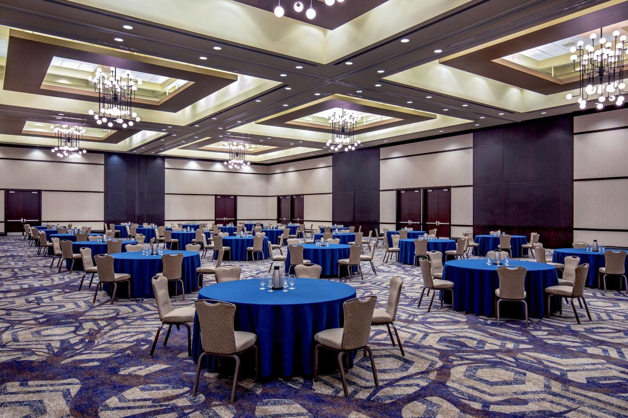 Hilton Columbus/Polaris Hotel Екстериор снимка